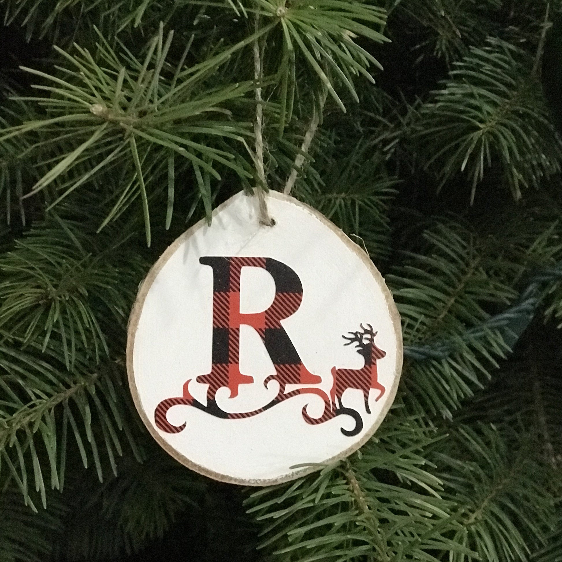 christmas ornament, wood slice, initial, letter ornament, buffalo plaid, red and black, name ornaments, reindeer, letter R