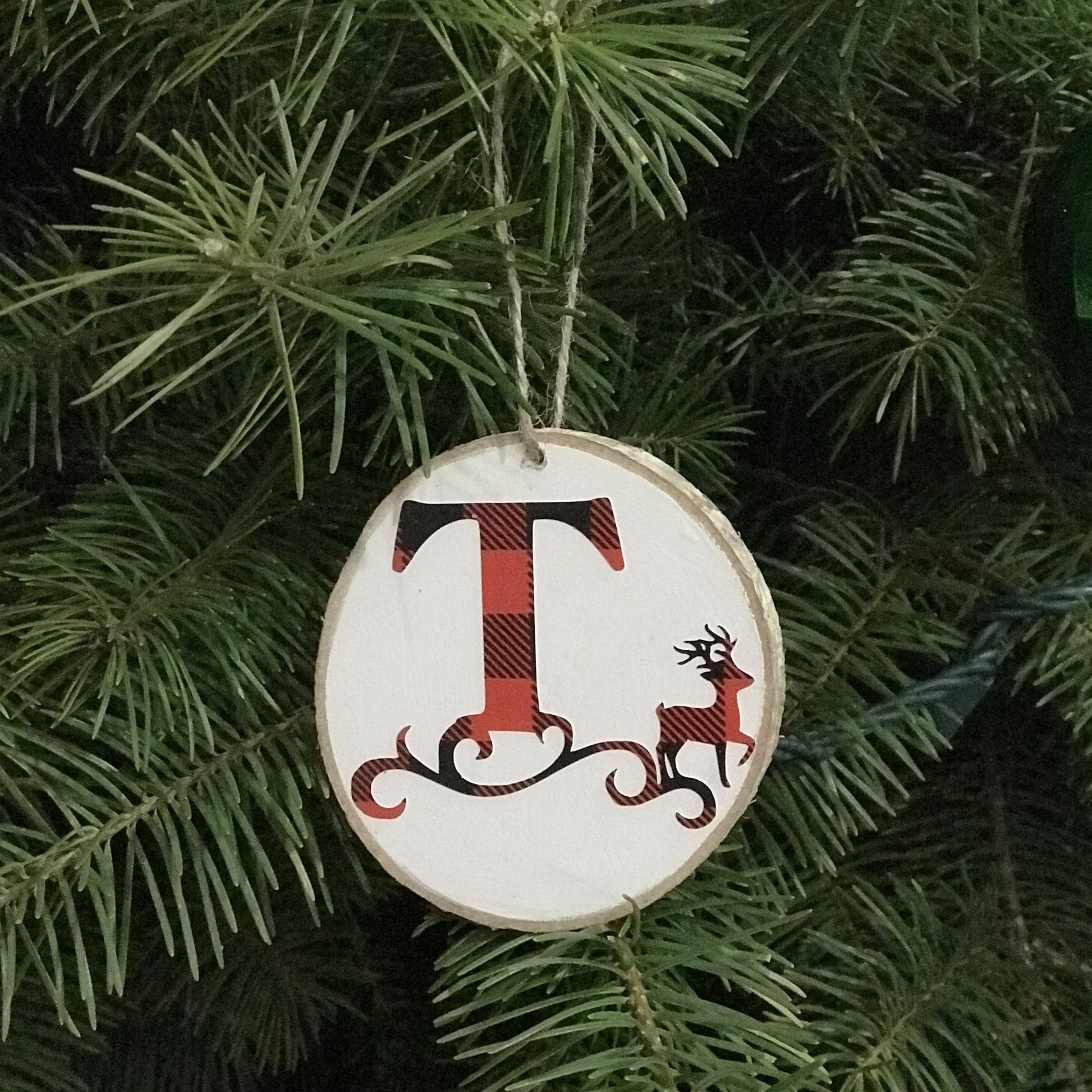 christmas ornament, wood slice, initial, letter ornament, buffalo plaid, red and black, name ornaments, reindeer, letter T
