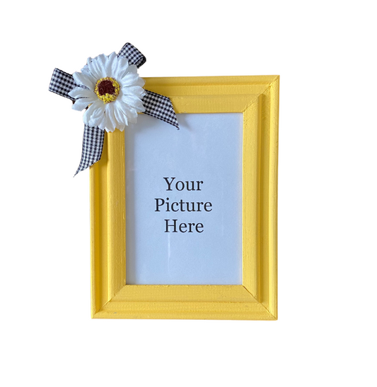 Cute Yellow Daisy Frame